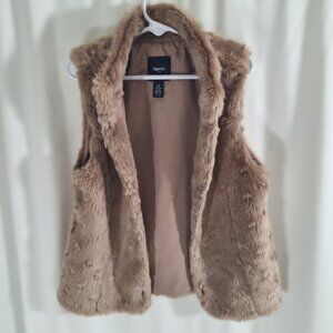 Gap Kids Girls Faux Fur Vest Brown Size Small, 6–7 Years Cozy Sleeveless Jacket
